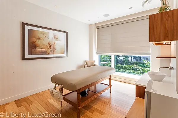 Rented by Owner | media 10