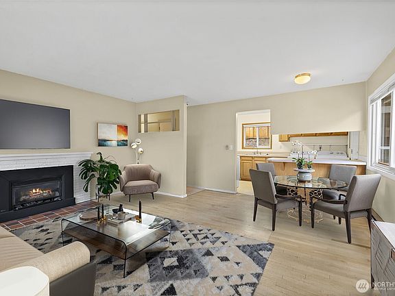 3rd image of 15551 Densmore Avenue N
