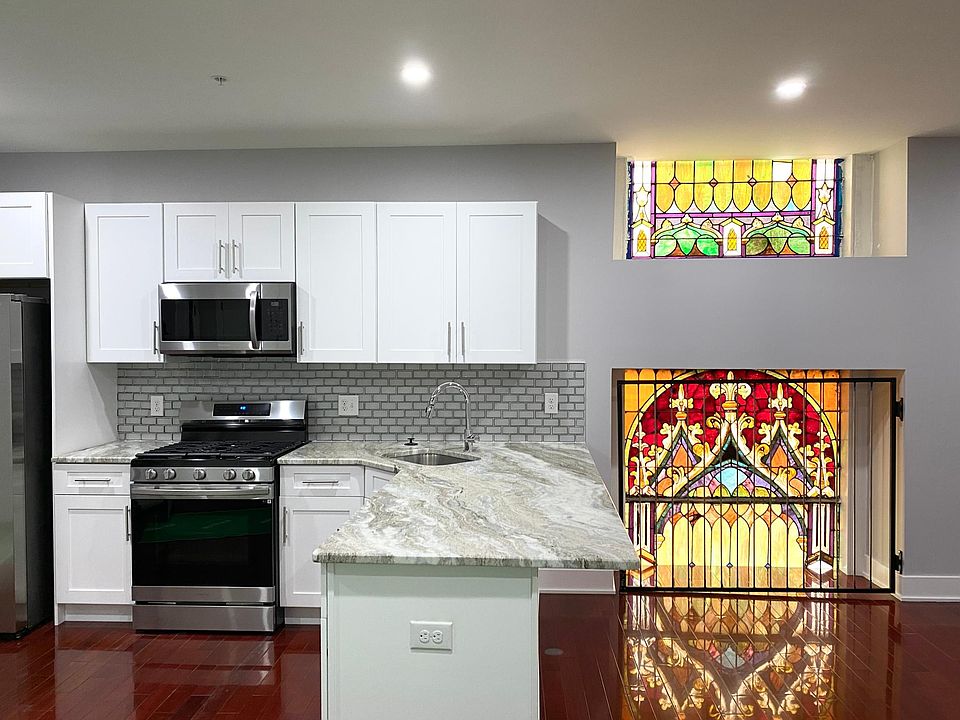 1st image of 929 Marlborough St #17A