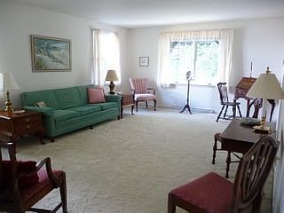 2nd image of 117 Yearsley Dr
