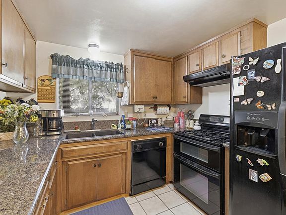 3rd image of 8158 Chipwood Way