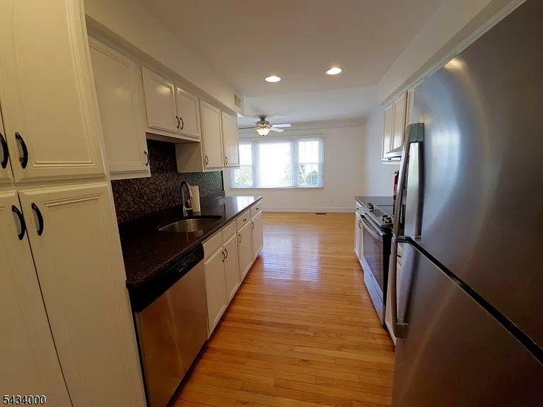 1200 Springfield Ave #1D — Photo 6
