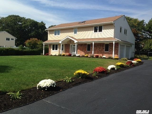 1st image of 30 Wood Sorrell Ln