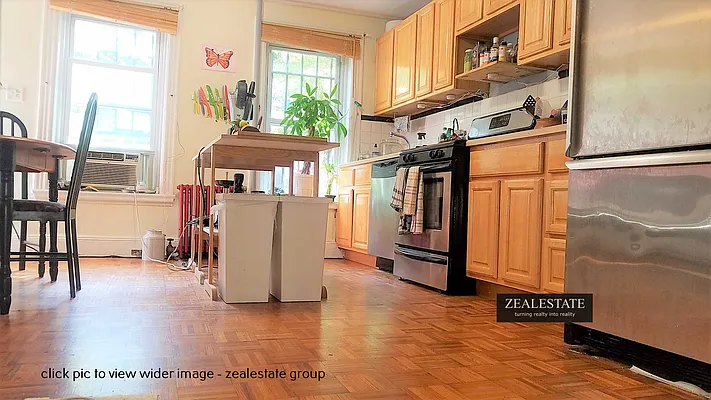 Rented by ZealEstate Group Inc | media 25
