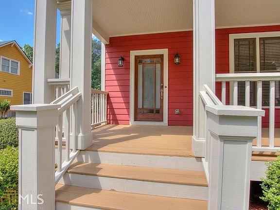 2nd image of 1863 Grandview Cir SE