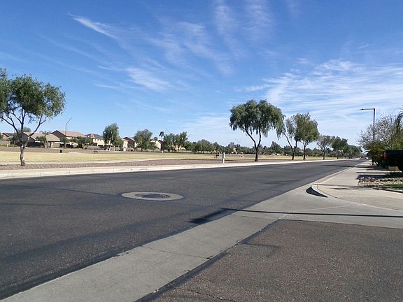 5th image of 17723 W Saguaro Ln