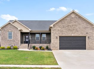 104 Lowell Way, Hopkinsville, KY 42240