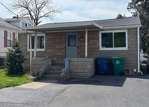 110 Beaver Rd Photo 1