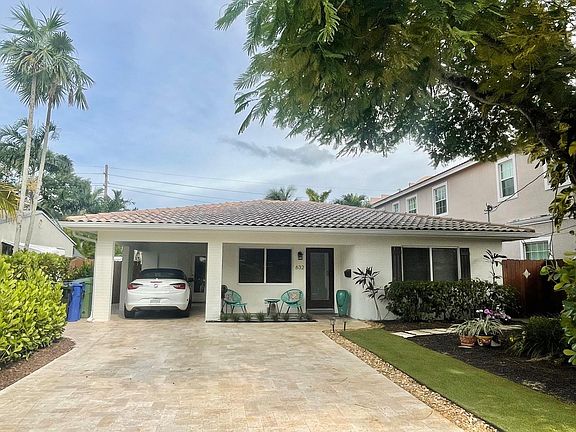 2nd image of 632 SW 8th Avenue