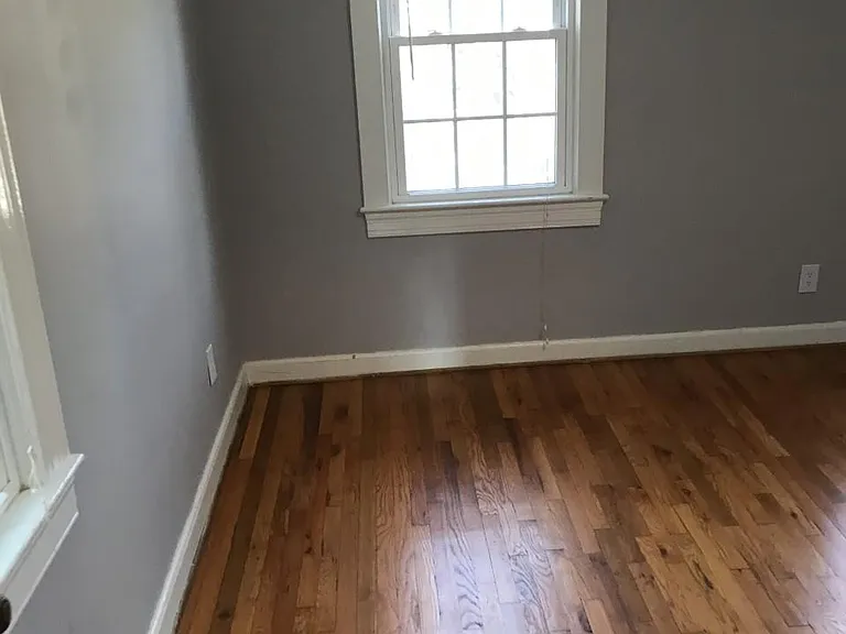 1201 S Barton St — Photo 21