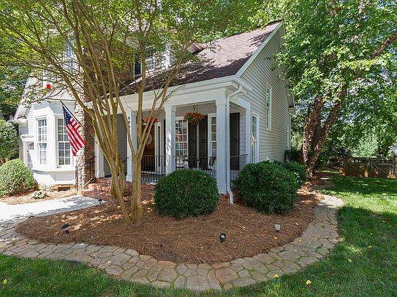 4th image of 4000 Country Oaks Dr