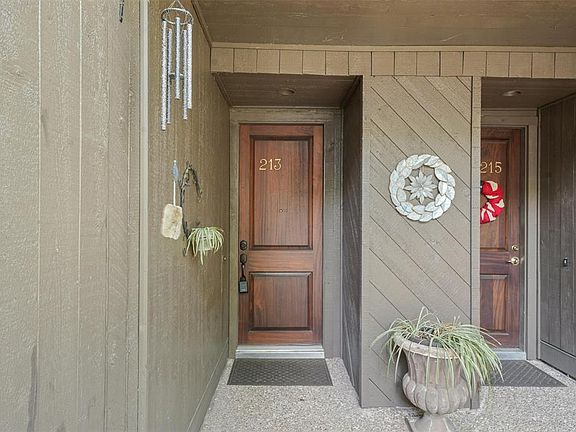 3rd image of 213 Litchfield Lane #76