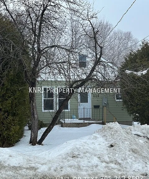 224 Park Ave — Photo 1