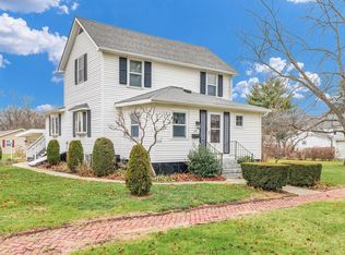 249 S Sangamon St, Bement, IL