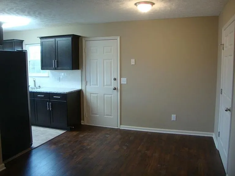 103 Jericho St — Photo 5