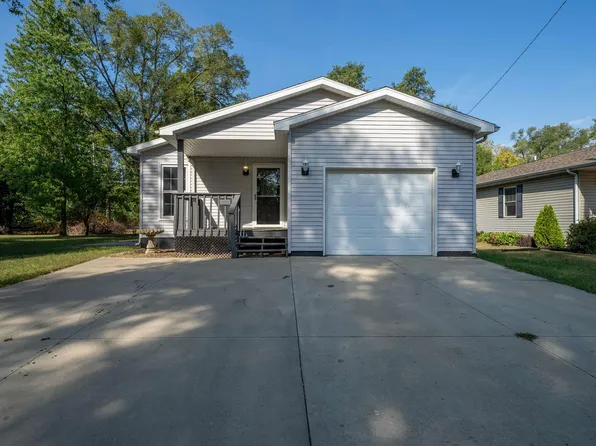 309 S 1st St, South Pekin, IL 61564