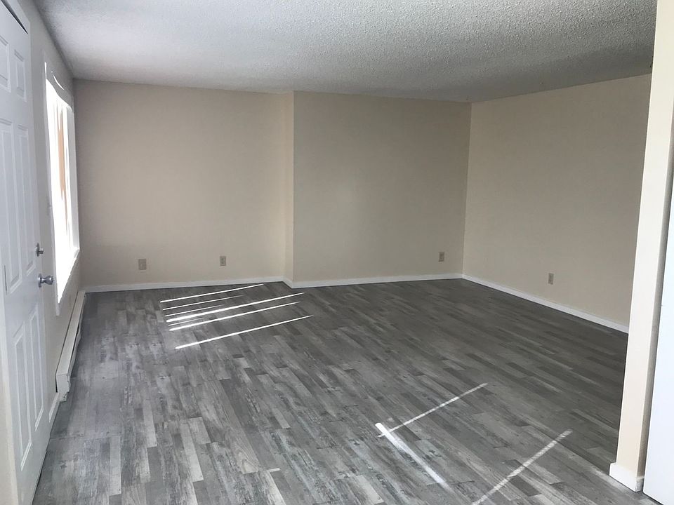 2nd image of 1235 SW Murray St #104