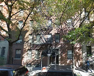 233 West 21st Street in Chelsea