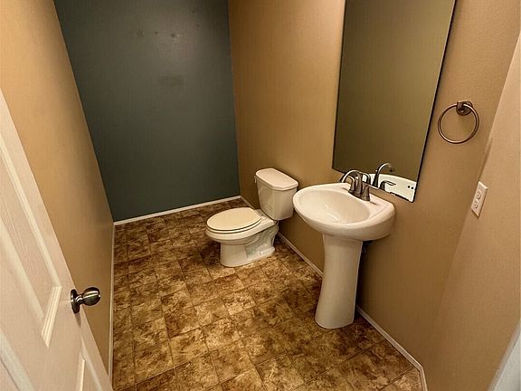 4th image of 1391 Sinclair Drive