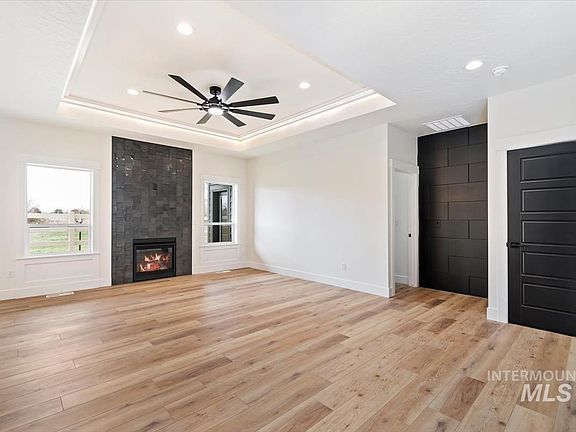 5th image of 3641 S Julianite Ave