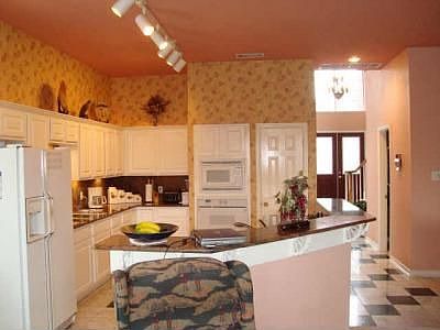 3rd image of 858 Cheshire Dr
