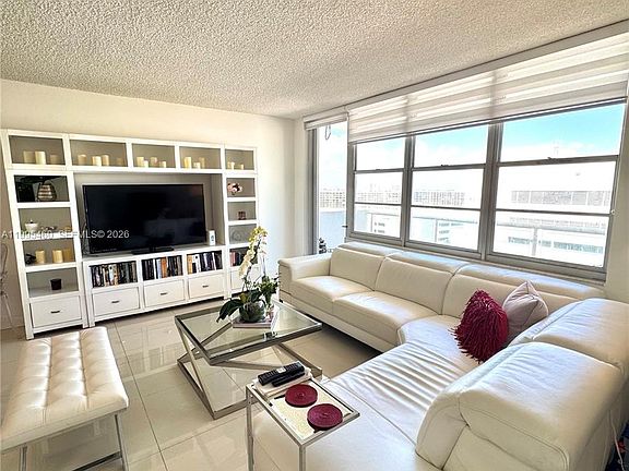 5th image of 3725 S Ocean Dr APT 1221