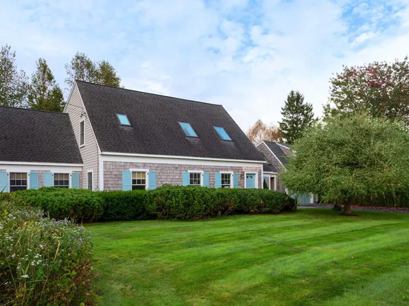 31 Surf Lane, Kennebunk, ME 04043