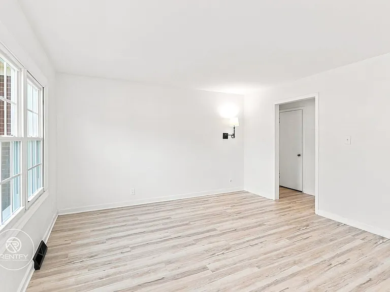 3700 Driftwood Dr #3702 — Photo 7