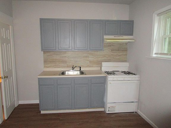 5th image of 1336 S Corlies St