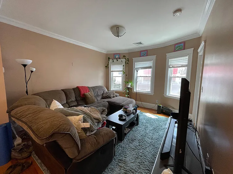 12 Stevens St #2 — Photo 5
