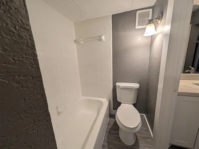 6709 Ridgecrest Ct — Photo 13