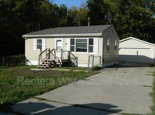 4424 SE 8th St, Des Moines, IA 50315