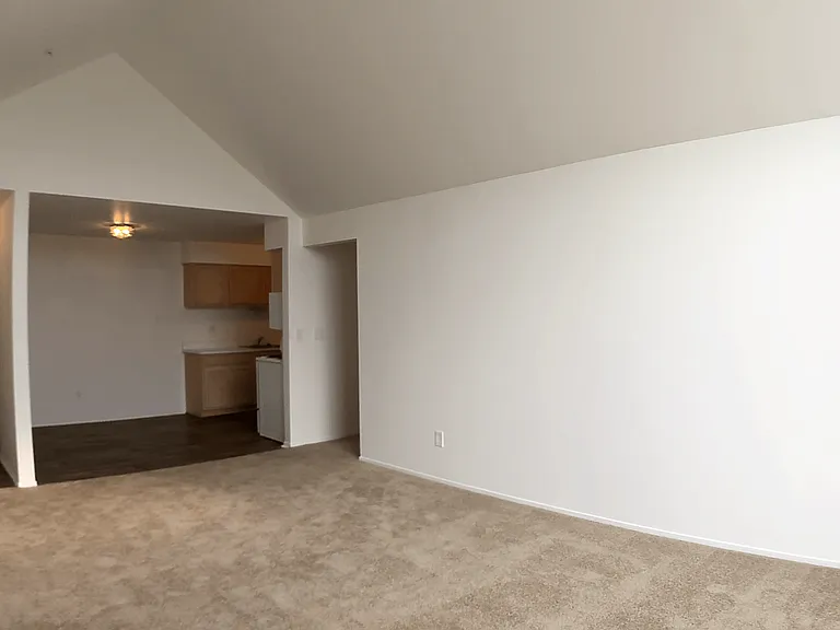 Prentiss Pointe Apartments — Photo 295