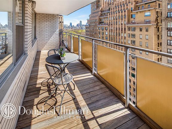 4th image of 15 W 72nd St APT 18N
