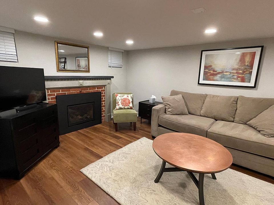 1st image of 4407 E 7th Ave #B
