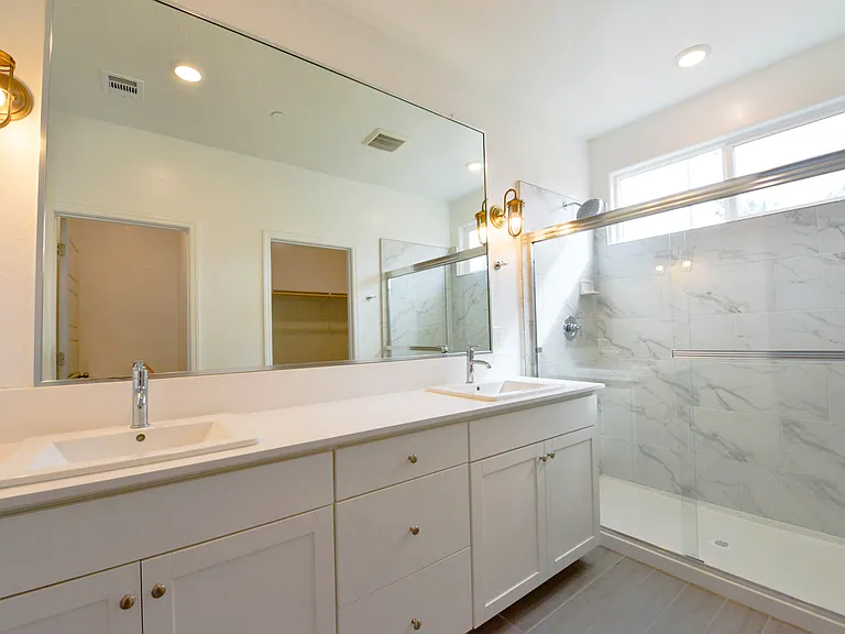 7147 W Twain Ave — Photo 3