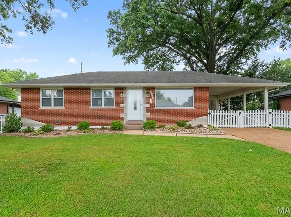 4620 Kramer Dr, Saint Louis, MO 63123