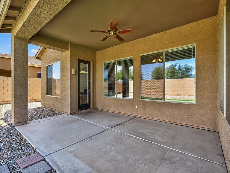 17846 W Buckhorn Dr — Photo 46