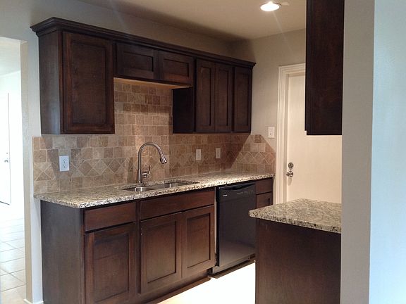 4th image of 1110 Mount Capote St