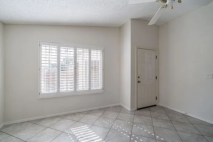 2434 N Palo Hacha Dr — Photo 9