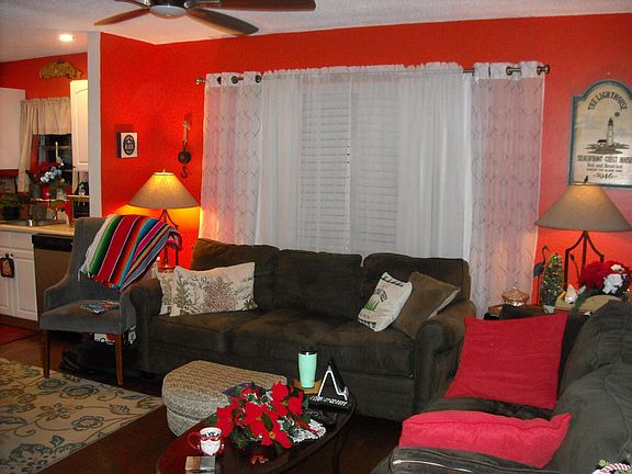 3rd image of 216 Sheffield I