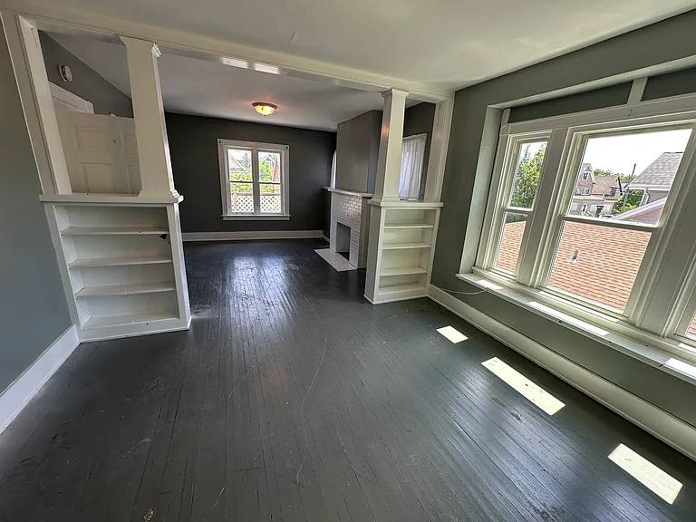 156 Ryan St #2UPR — Photo 2