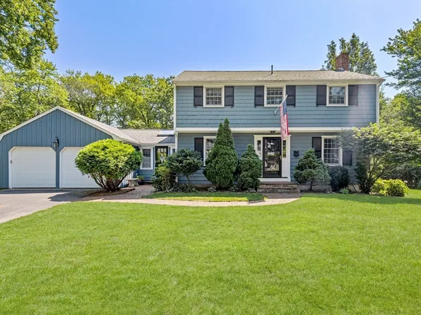 20 Brewster Rd, Hingham, MA 02043