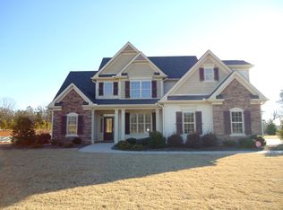 22 Water Oak Dr, Sharpsburg, GA 30277