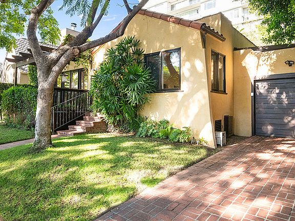 2nd image of 9049 Elevado St