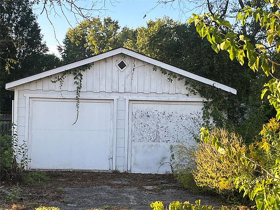 5th image of 9215 Shortridge Ave