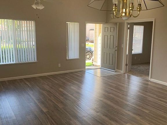 2nd image of 7851 Crestleigh Ct