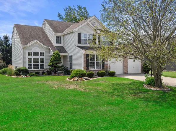 N57W24935 Clover DRIVE, Sussex, WI 53089