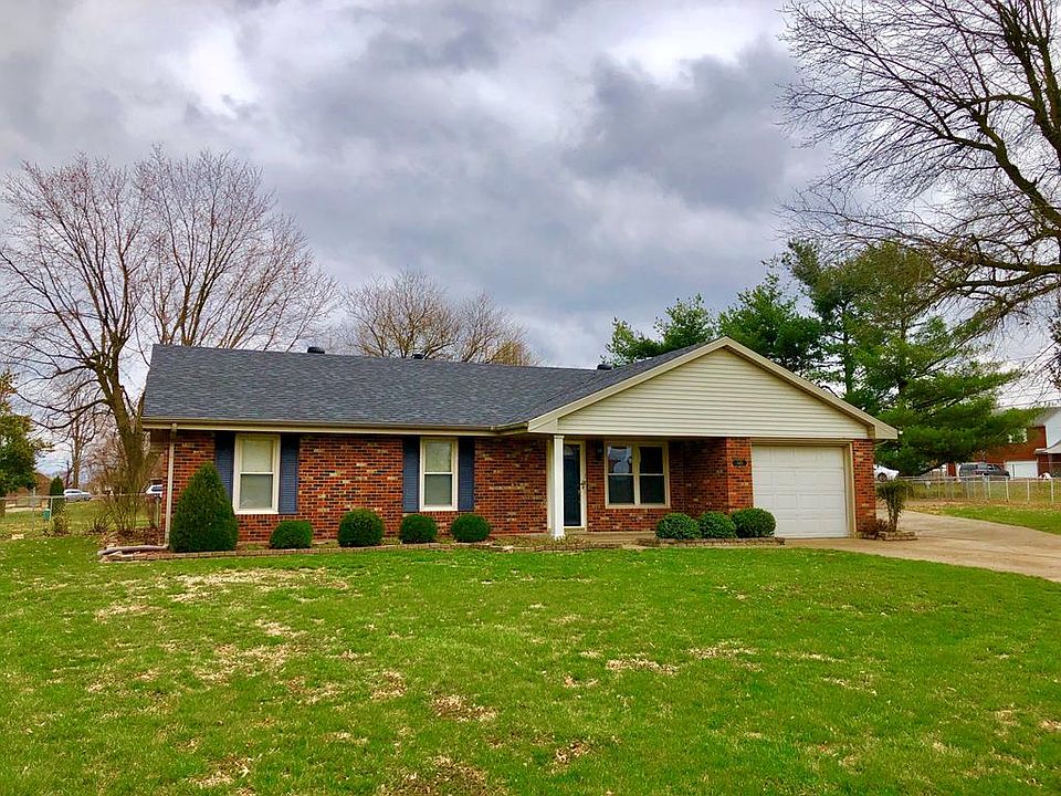 1st image of 1445 Oakwood Ct