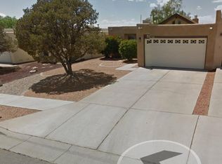 5531 Amistad Rd NE, Albuquerque, NM 87111